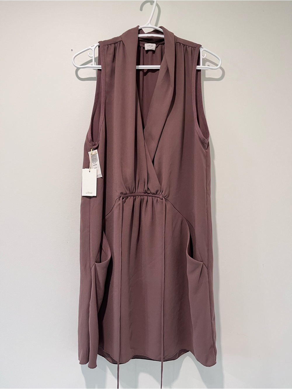 Aritzia Wilfred M Sleeveless “Sabine” V-Neck Shawl Collar Drawstring Mini Dress